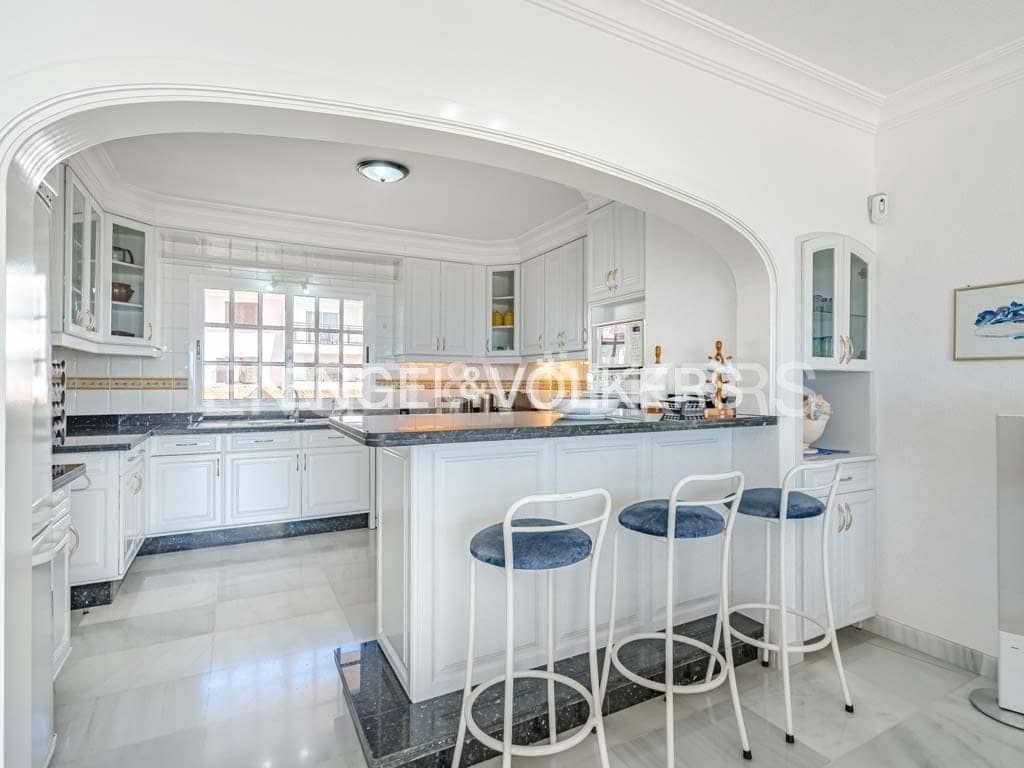 3 bedroom Apartment for sale in Santiago del Teide with pool garage - € 980,000 (Ref: 9201710)