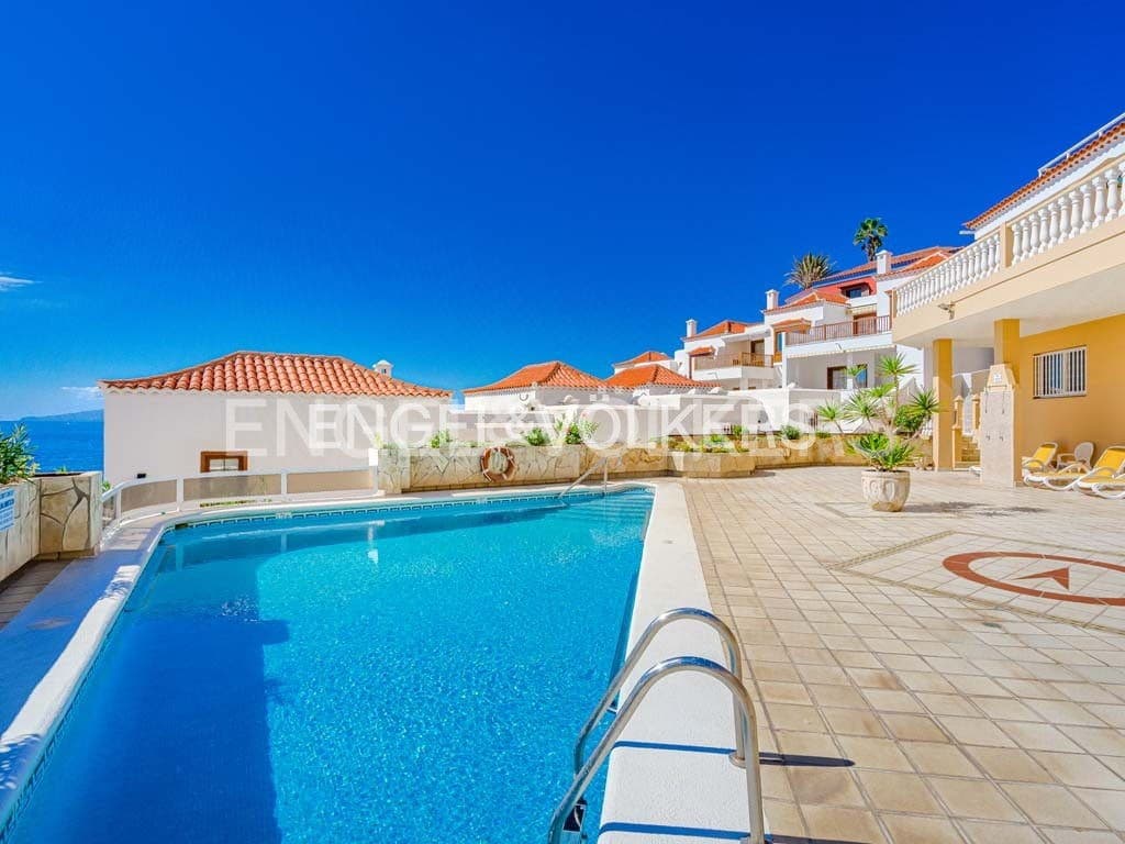 3 bedroom Apartment for sale in Santiago del Teide with pool garage - € 980,000 (Ref: 9201710)