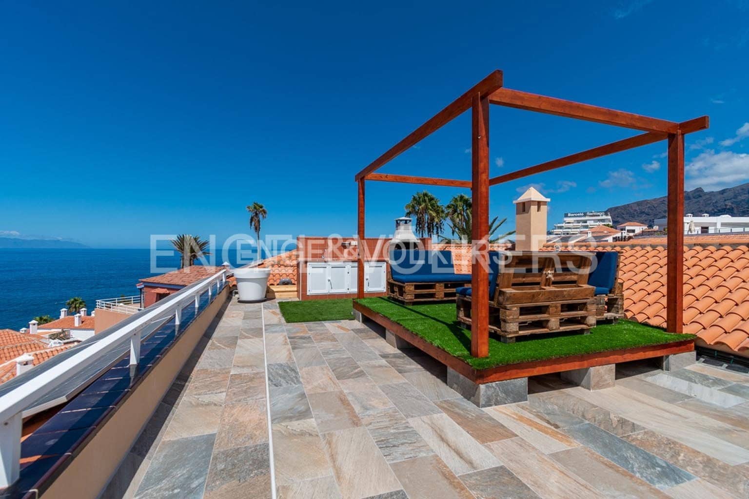3 bedroom Apartment for sale in Santiago del Teide with pool garage - € 980,000 (Ref: 9201710)