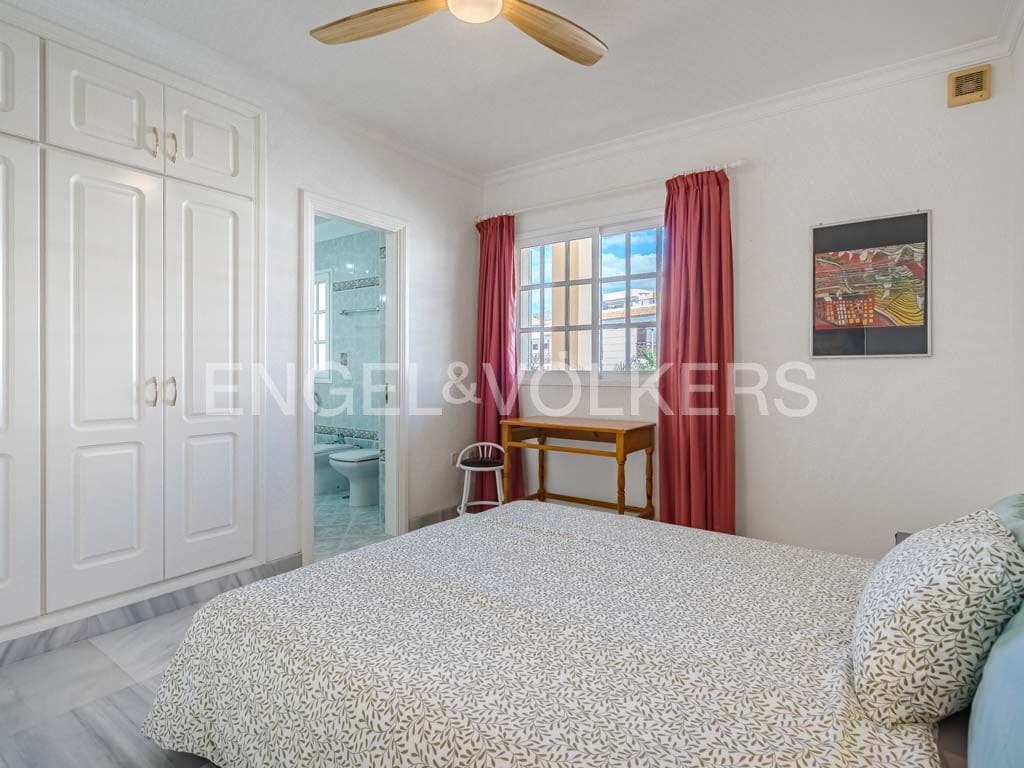 3 Zimmer Apartment zu verkaufen in Santiago del Teide mit Pool Garage - 890.000 € (Ref: 9201710)