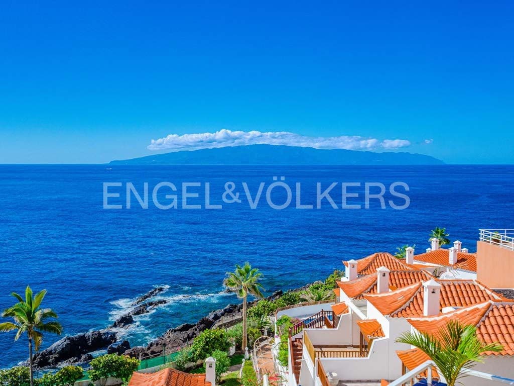 3 Zimmer Apartment zu verkaufen in Santiago del Teide mit Pool Garage - 890.000 € (Ref: 9201710)