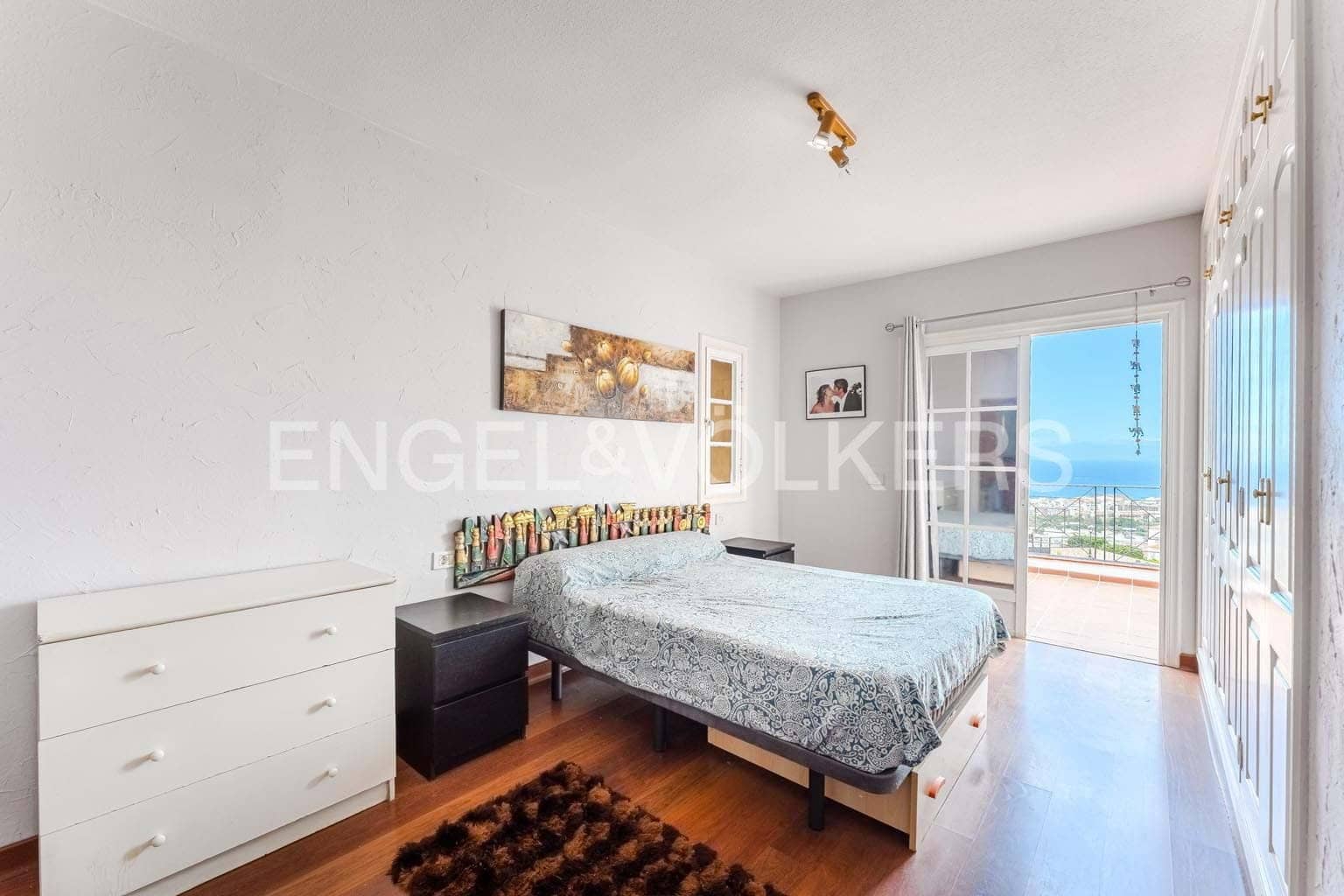 3 soverom Leilighet til salgs i Costa Adeje med svømmebasseng garasje - € 750 000 (Ref: 9201711)