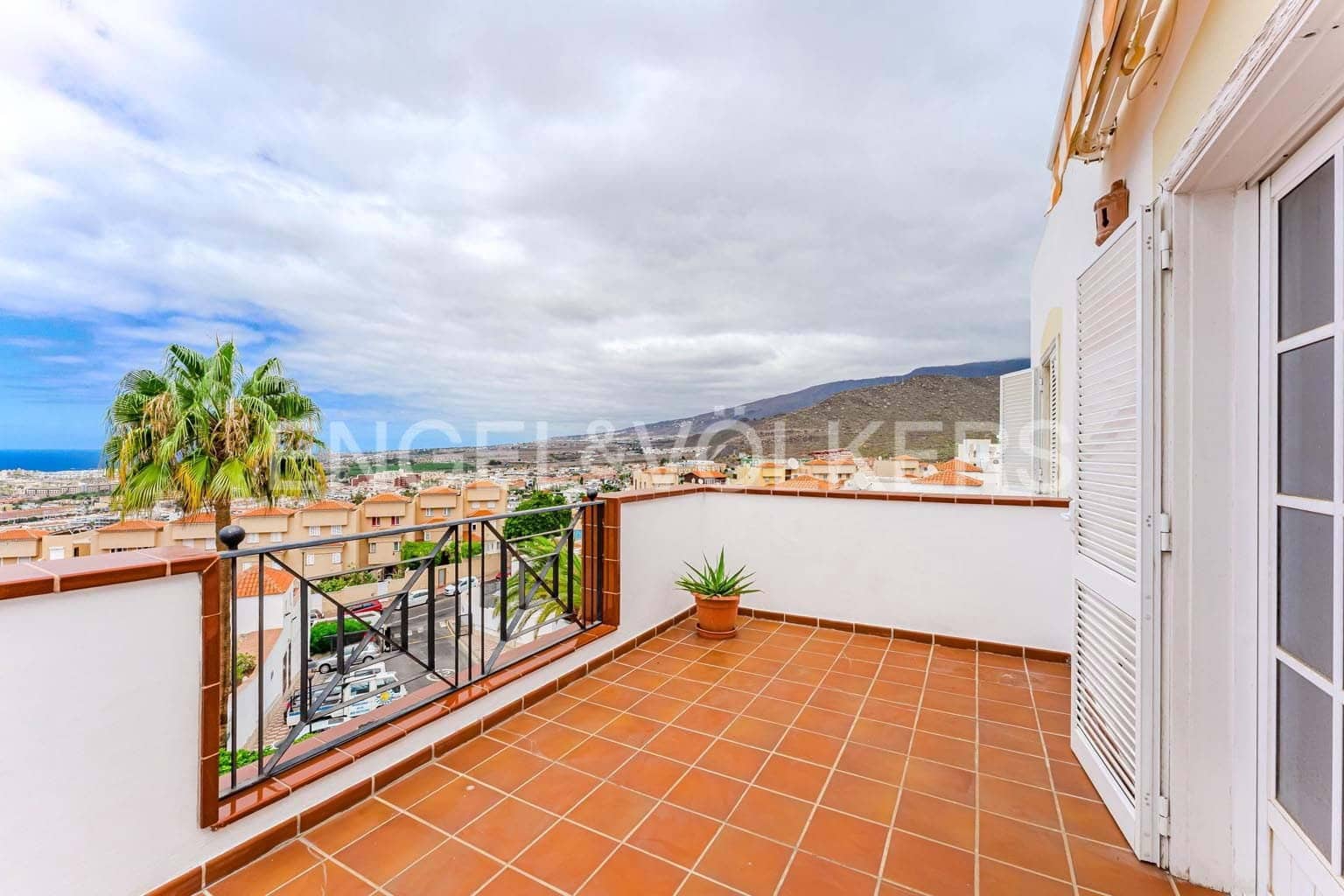 3 soverom Leilighet til salgs i Costa Adeje med svømmebasseng garasje - € 750 000 (Ref: 9201711)