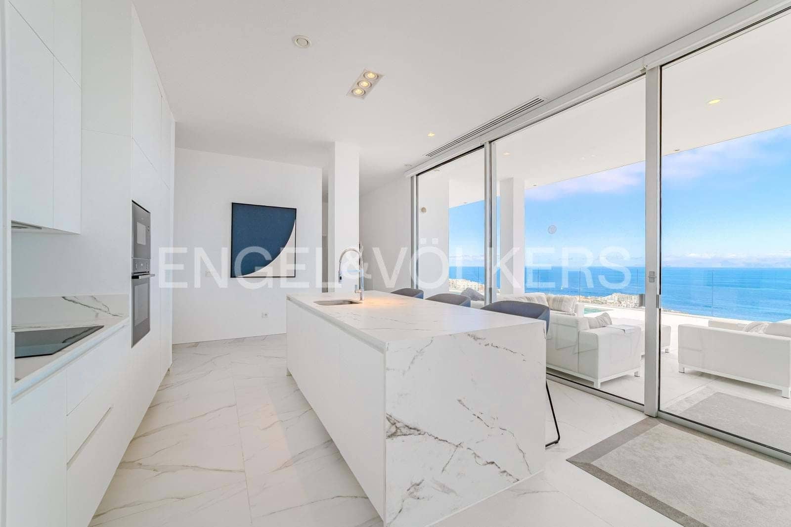 3 soveværelse Lejlighed til salg i Los Gigantes med swimmingpool - € 2.495.000 (Ref: 9207511)