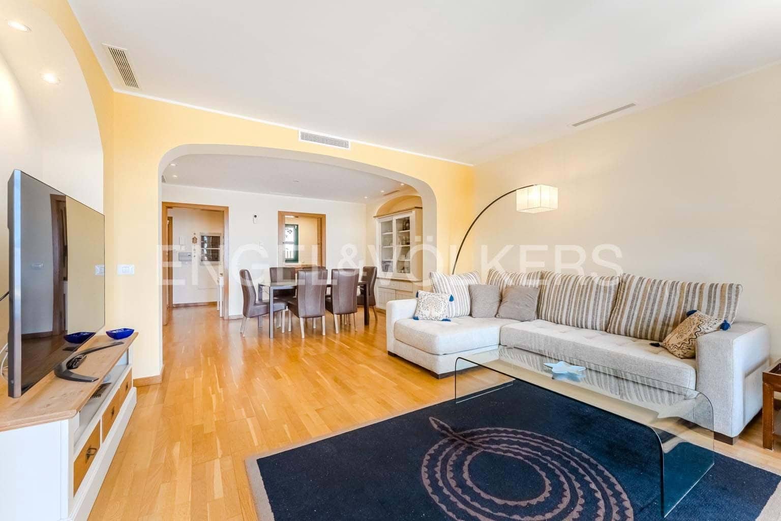 3 soveværelse Villa til salg i San Miguel de Abona med swimmingpool garage - € 545.000 (Ref: 9210354)