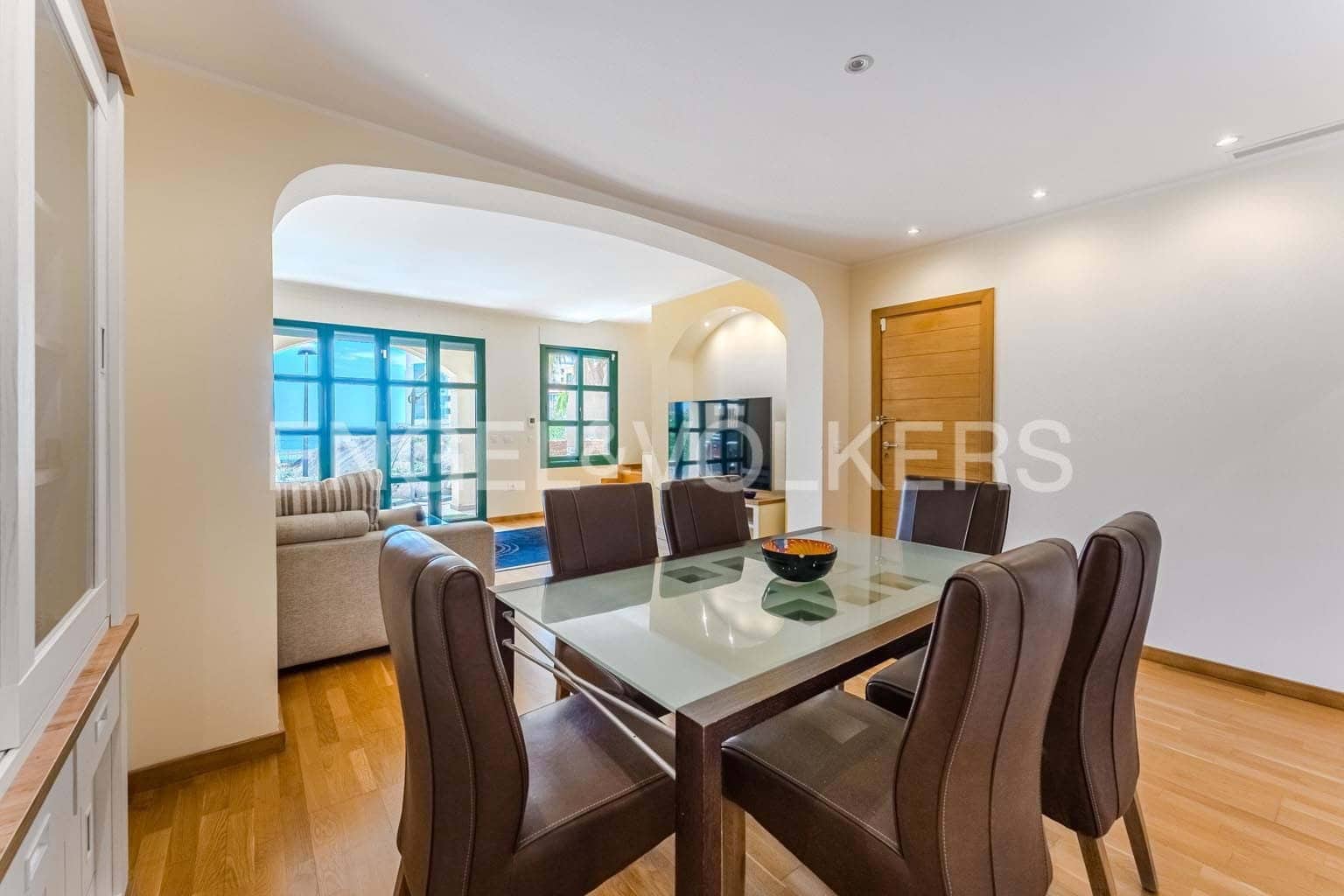 3 soveværelse Villa til salg i San Miguel de Abona med swimmingpool garage - € 545.000 (Ref: 9210354)