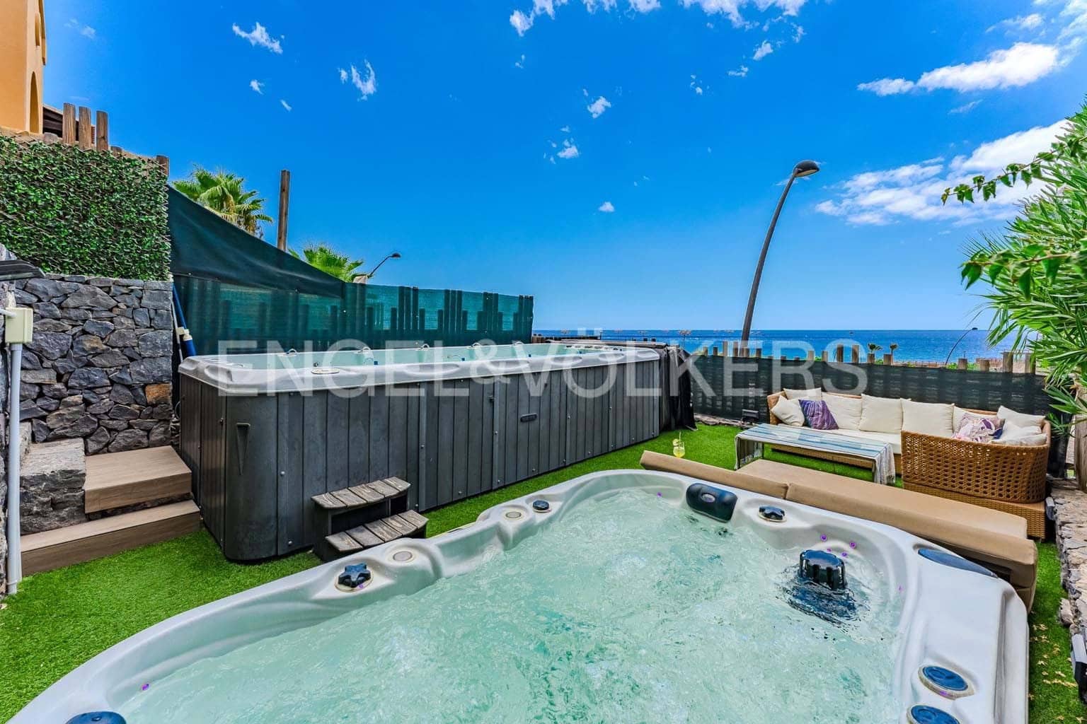 3 soveværelse Villa til salg i San Miguel de Abona med swimmingpool garage - € 545.000 (Ref: 9210354)