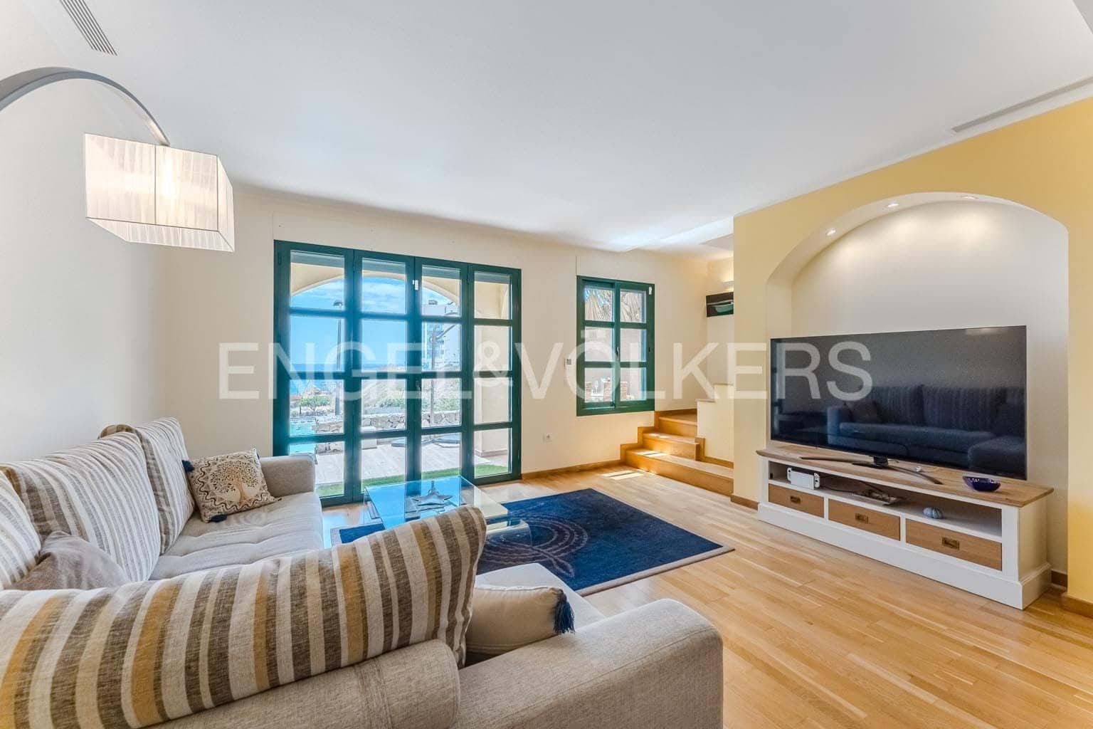 3 soveværelse Villa til salg i San Miguel de Abona med swimmingpool garage - € 545.000 (Ref: 9210354)