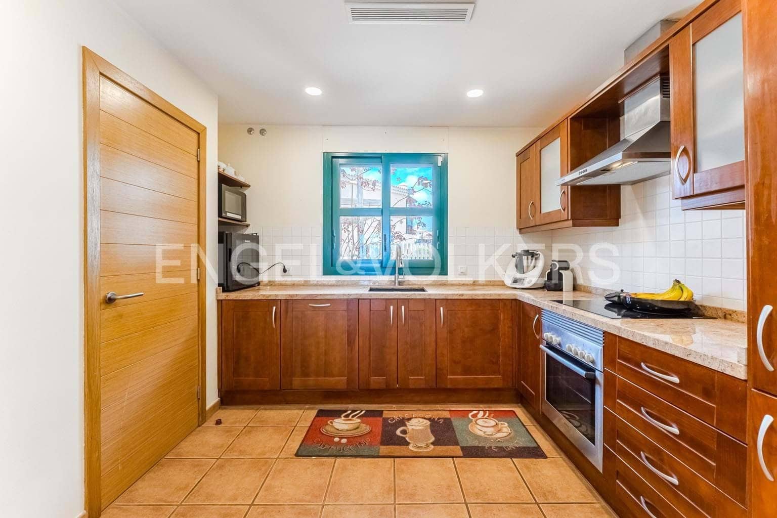 3 soveværelse Villa til salg i San Miguel de Abona med swimmingpool garage - € 545.000 (Ref: 9210354)