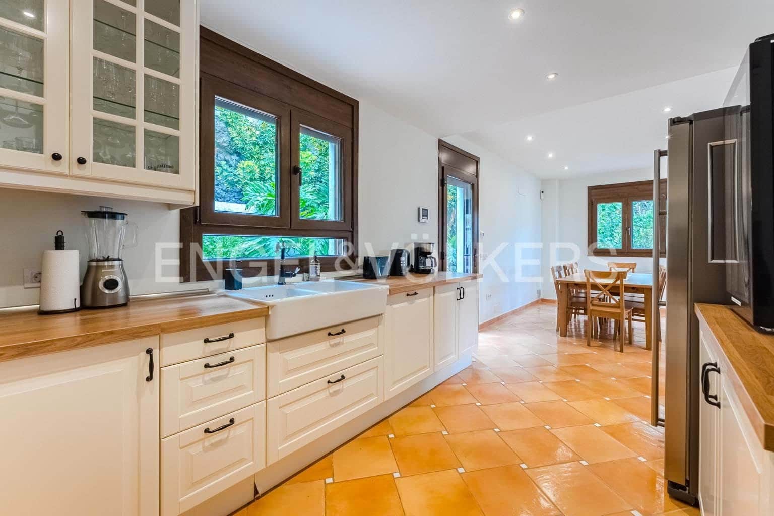 5 soveværelse Villa til salg i Tejina de Guia de Isora med swimmingpool garage - € 1.175.000 (Ref: 9210356)