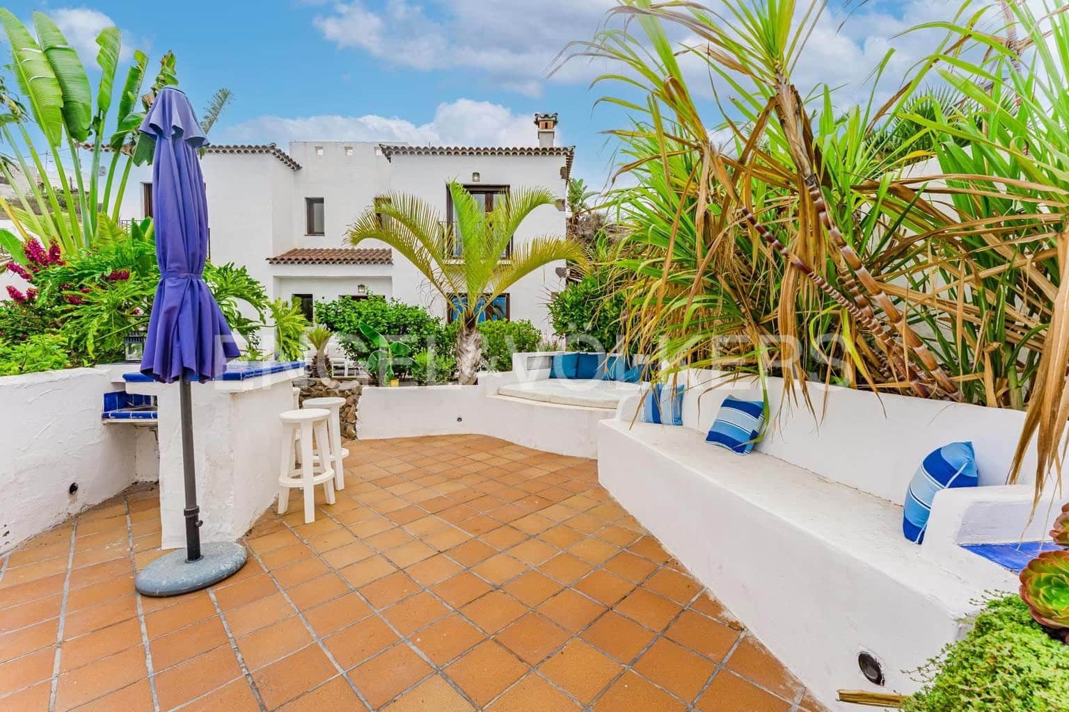 5 soveværelse Villa til salg i Tejina de Guia de Isora med swimmingpool garage - € 1.175.000 (Ref: 9210356)