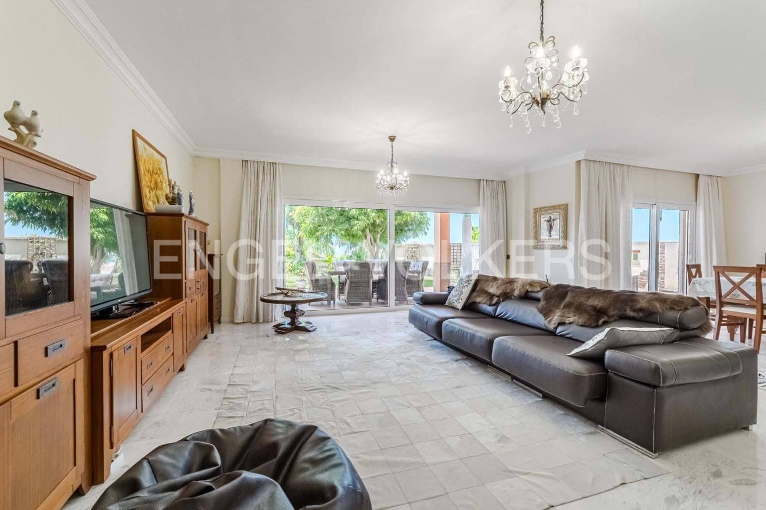 4 soveværelse Villa til salg i Santiago del Teide med swimmingpool garage - € 890.000 (Ref: 9241170)