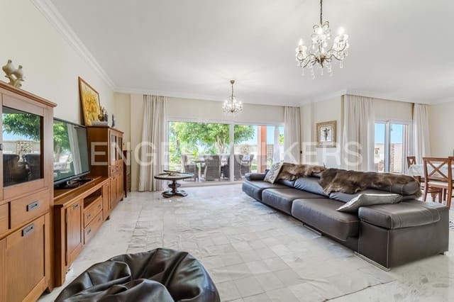 4 slaapkamer Villa te koop in Santiago del Teide met zwembad garage - € 890.000 (Ref: 9241170)