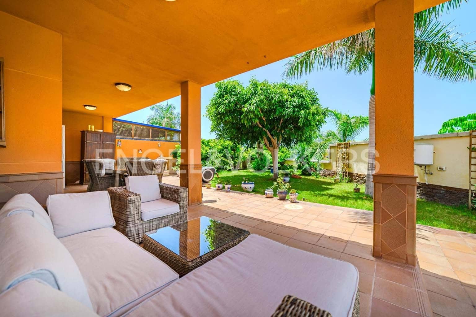 4 soveværelse Villa til salg i Santiago del Teide med swimmingpool garage - € 890.000 (Ref: 9241170)