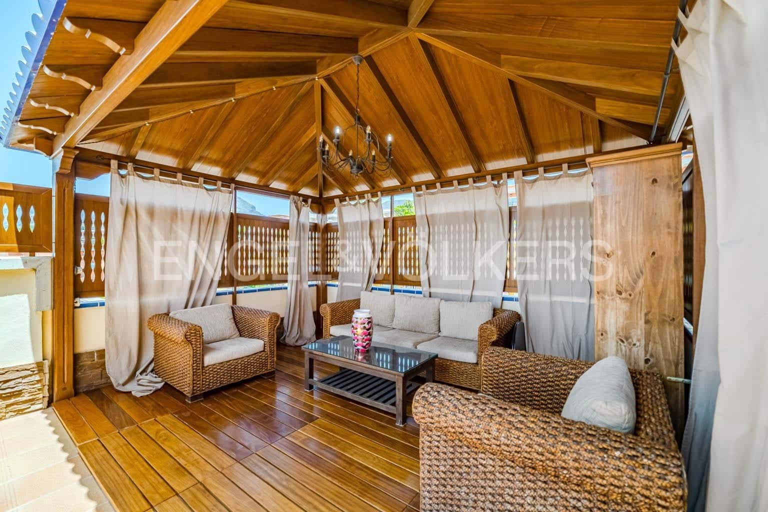 4 soveværelse Villa til salg i Santiago del Teide med swimmingpool garage - € 890.000 (Ref: 9241170)