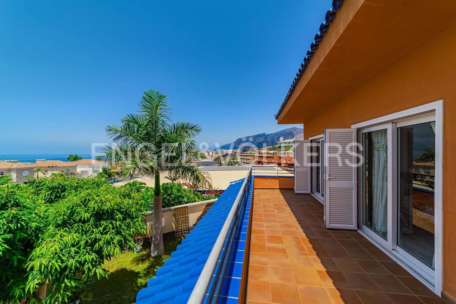 4 soveværelse Villa til salg i Santiago del Teide med swimmingpool garage - € 890.000 (Ref: 9241170)