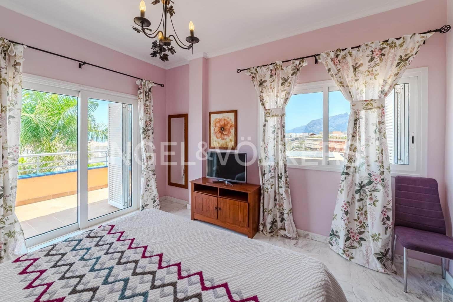 4 soveværelse Villa til salg i Santiago del Teide med swimmingpool garage - € 890.000 (Ref: 9241170)