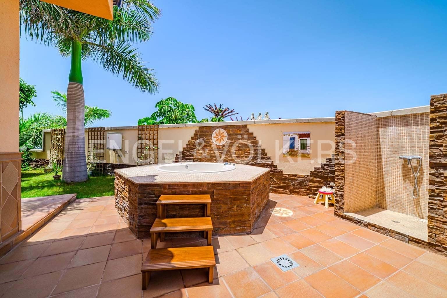 4 soveværelse Villa til salg i Santiago del Teide med swimmingpool garage - € 890.000 (Ref: 9241170)