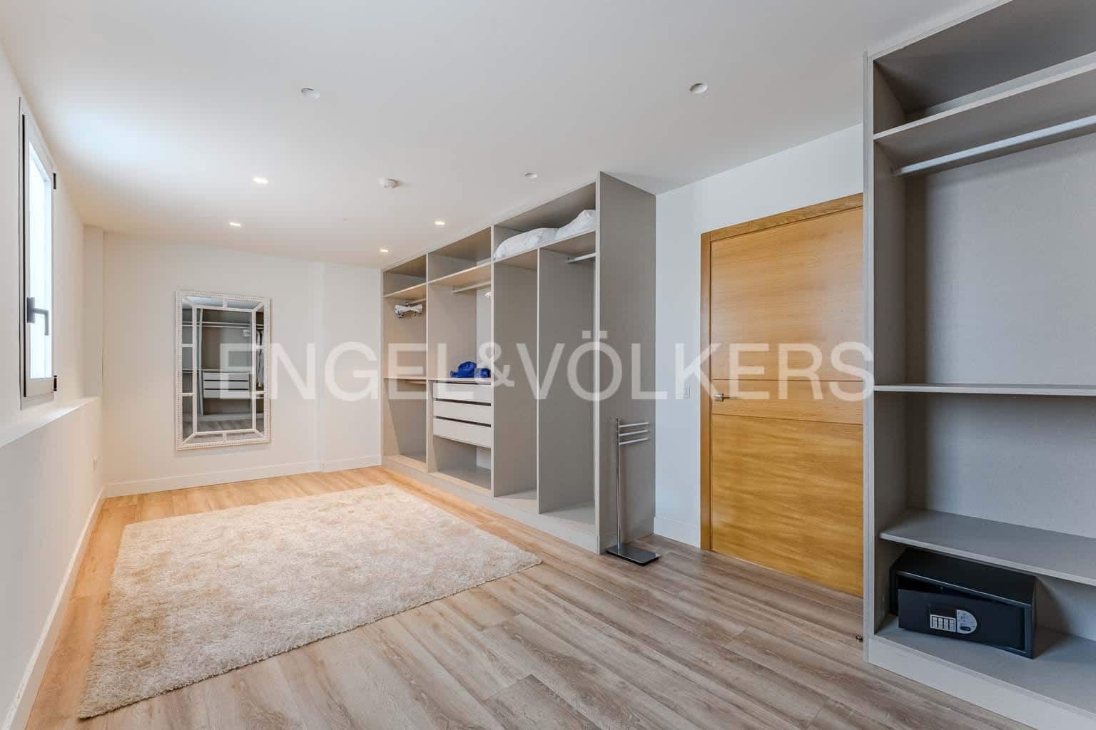 5 soveværelse Villa til salg i Costa Adeje med swimmingpool garage - € 5.990.000 (Ref: 9249221)