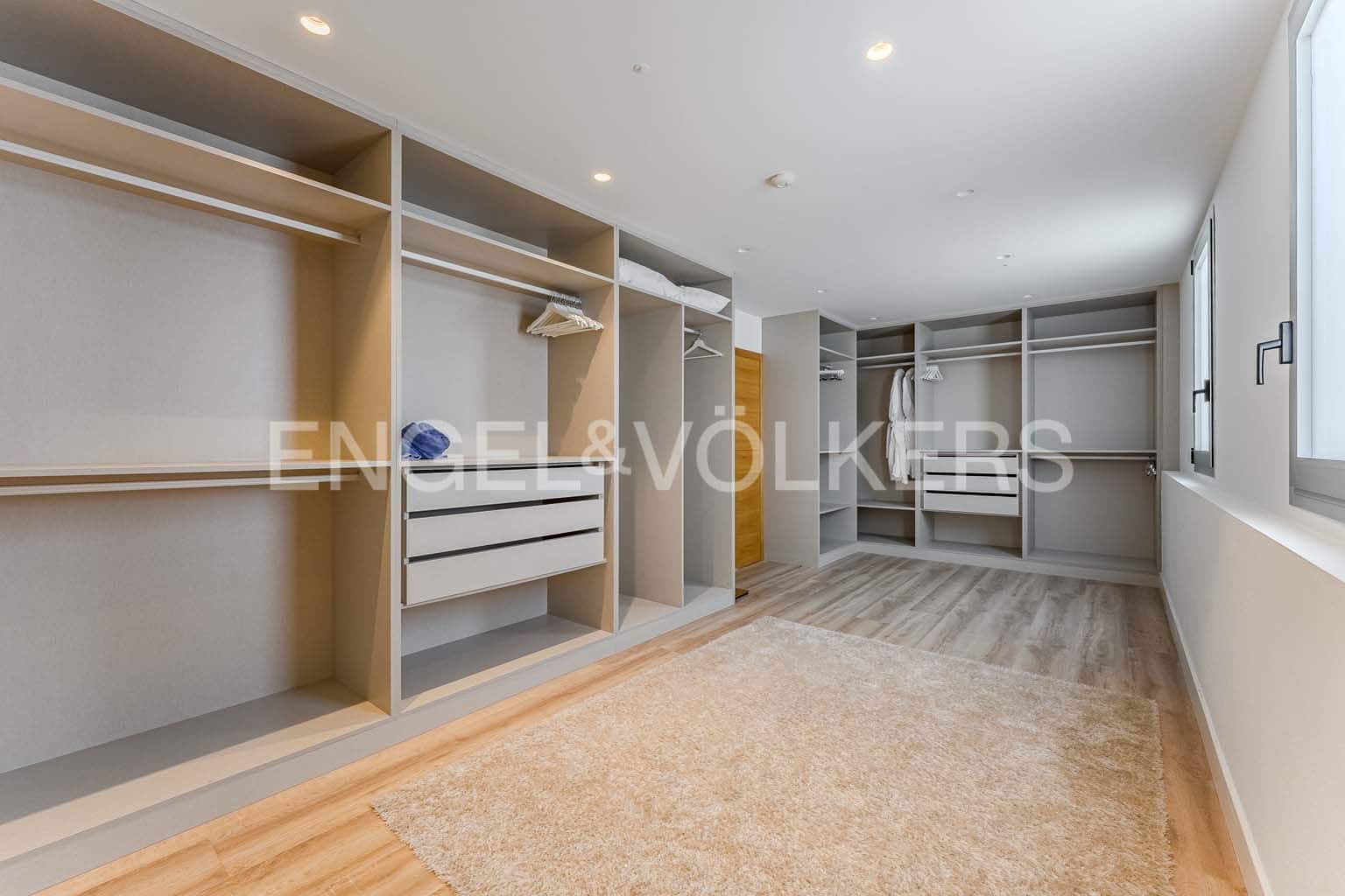 5 soveværelse Villa til salg i Costa Adeje med swimmingpool garage - € 5.990.000 (Ref: 9249221)