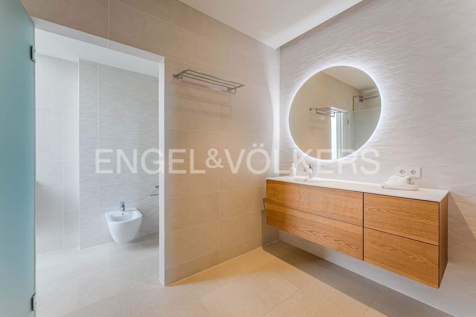 5 soveværelse Villa til salg i Costa Adeje med swimmingpool garage - € 5.990.000 (Ref: 9249221)