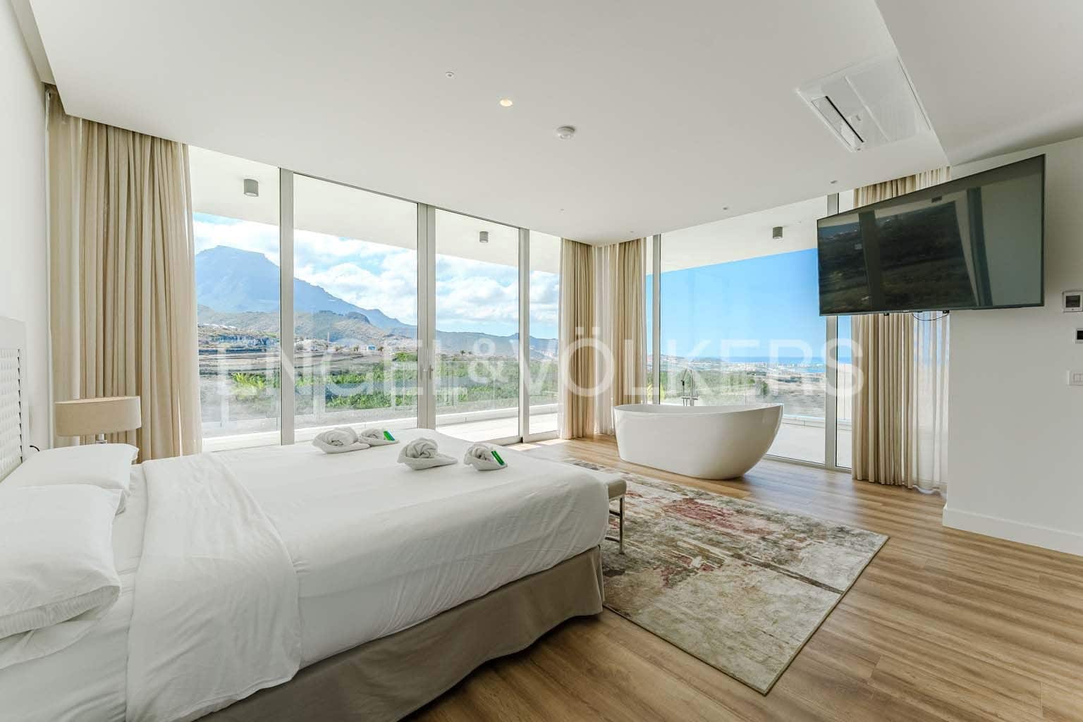 5 soveværelse Villa til salg i Costa Adeje med swimmingpool garage - € 5.990.000 (Ref: 9249221)