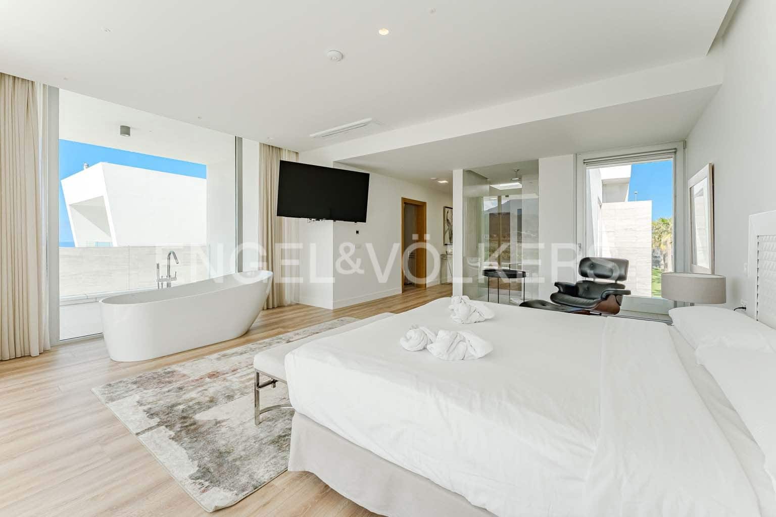 5 soveværelse Villa til salg i Costa Adeje med swimmingpool garage - € 5.990.000 (Ref: 9249221)