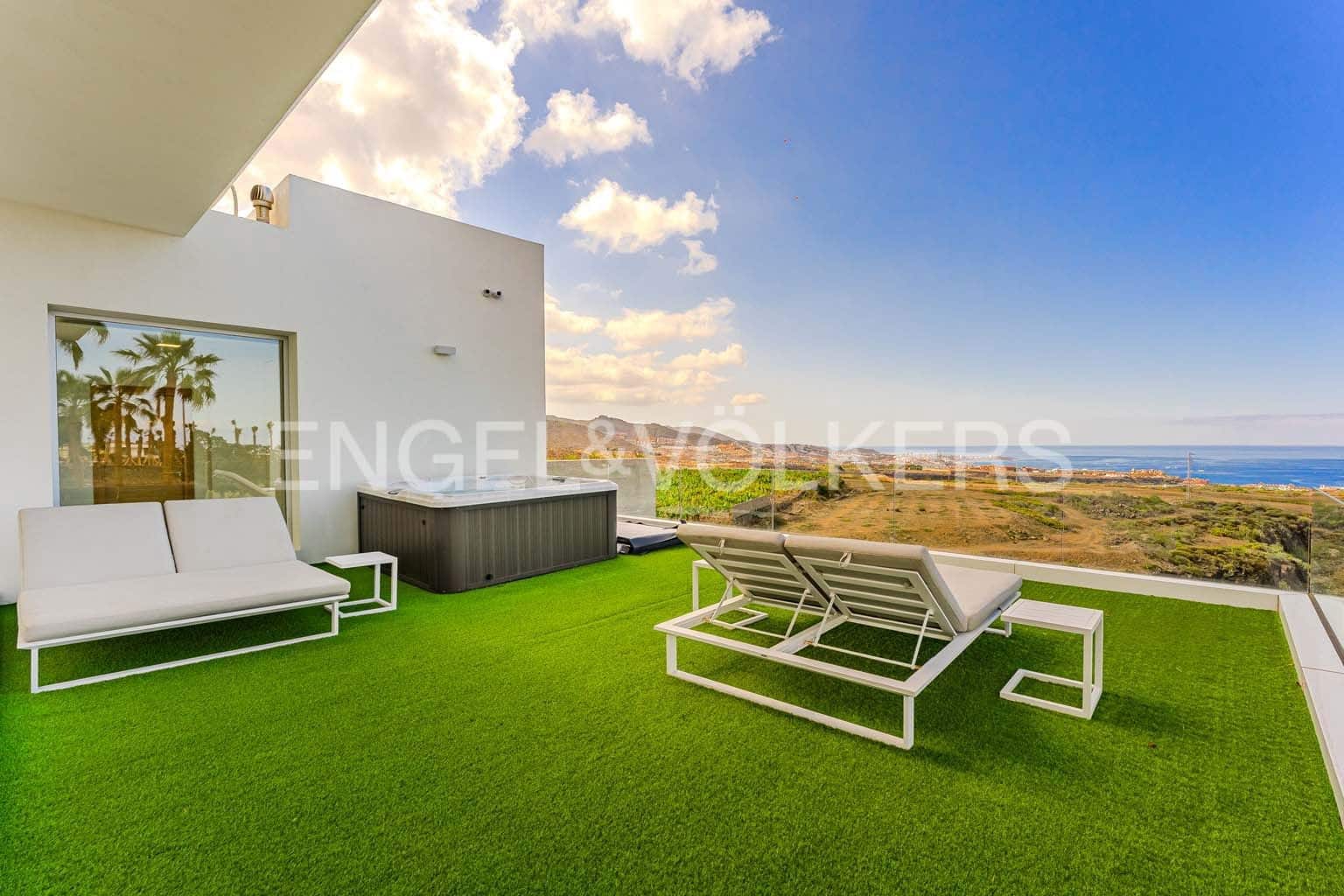 5 soveværelse Villa til salg i Costa Adeje med swimmingpool garage - € 5.990.000 (Ref: 9249221)