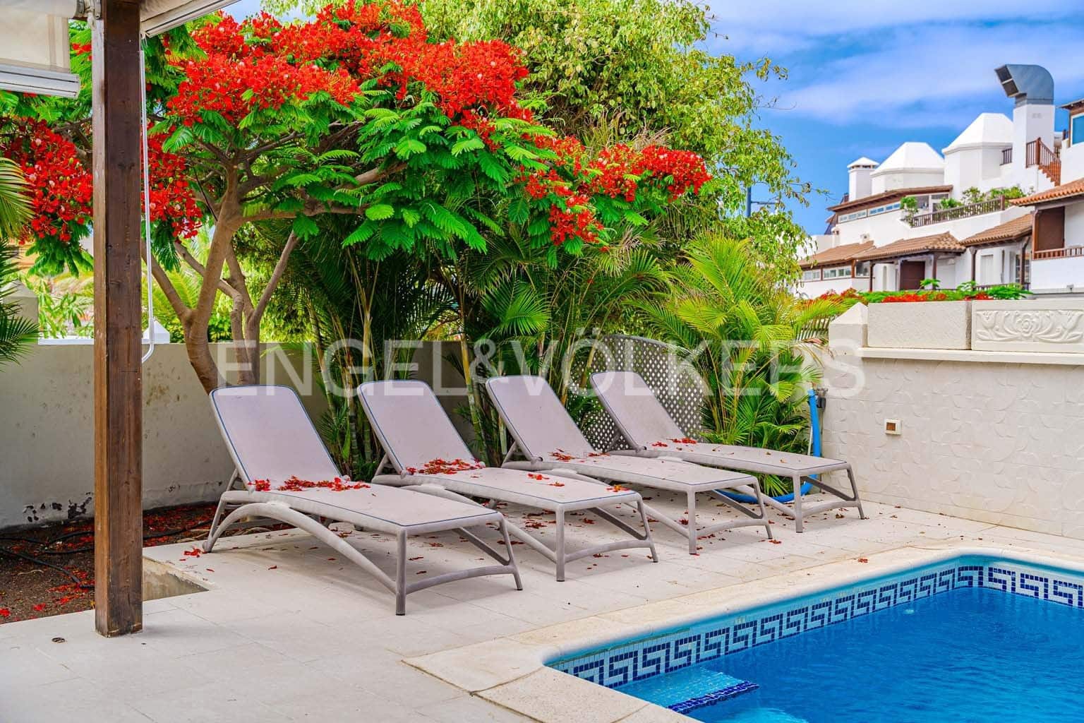 5 soveværelse Villa til salg i La Caleta med swimmingpool garage - € 2.200.000 (Ref: 9249222)