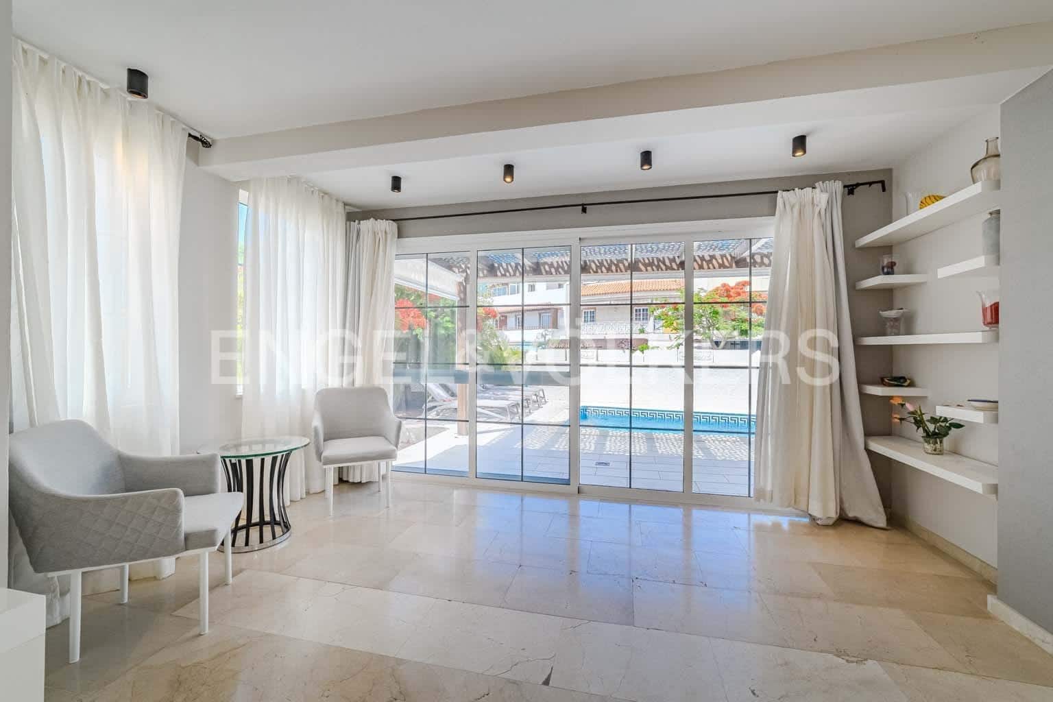 5 soveværelse Villa til salg i La Caleta med swimmingpool garage - € 2.200.000 (Ref: 9249222)