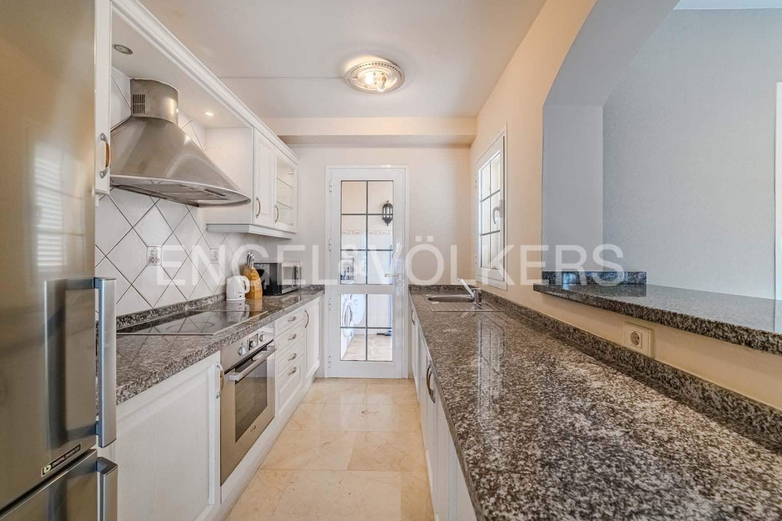 5 soveværelse Villa til salg i La Caleta med swimmingpool garage - € 2.200.000 (Ref: 9249222)