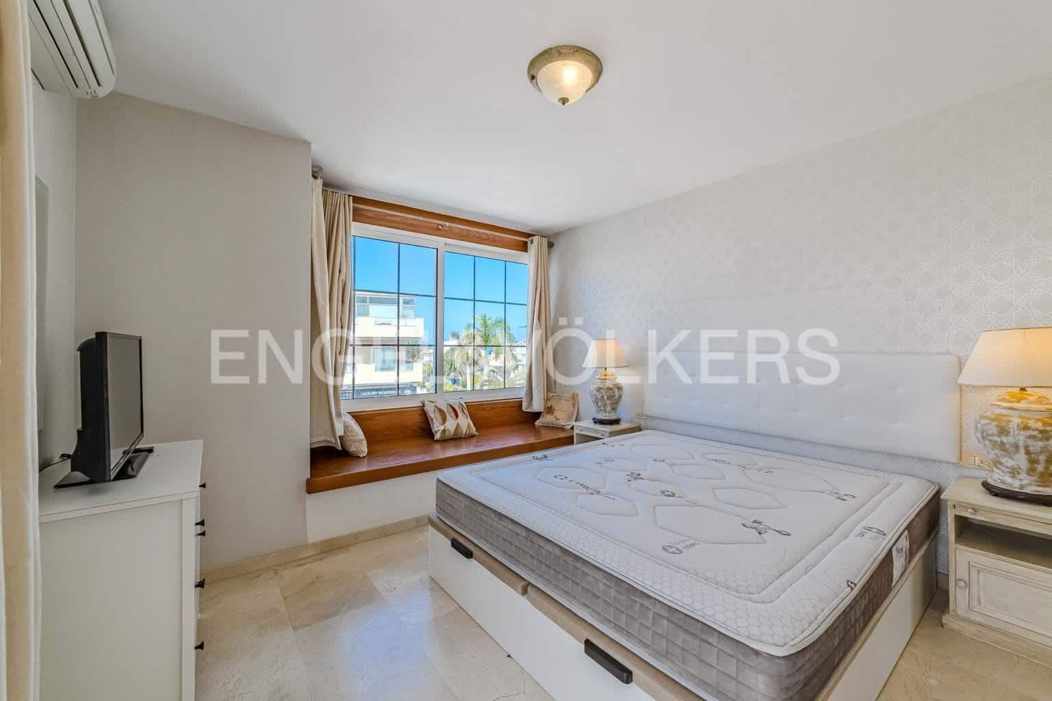 5 soveværelse Villa til salg i La Caleta med swimmingpool garage - € 2.200.000 (Ref: 9249222)