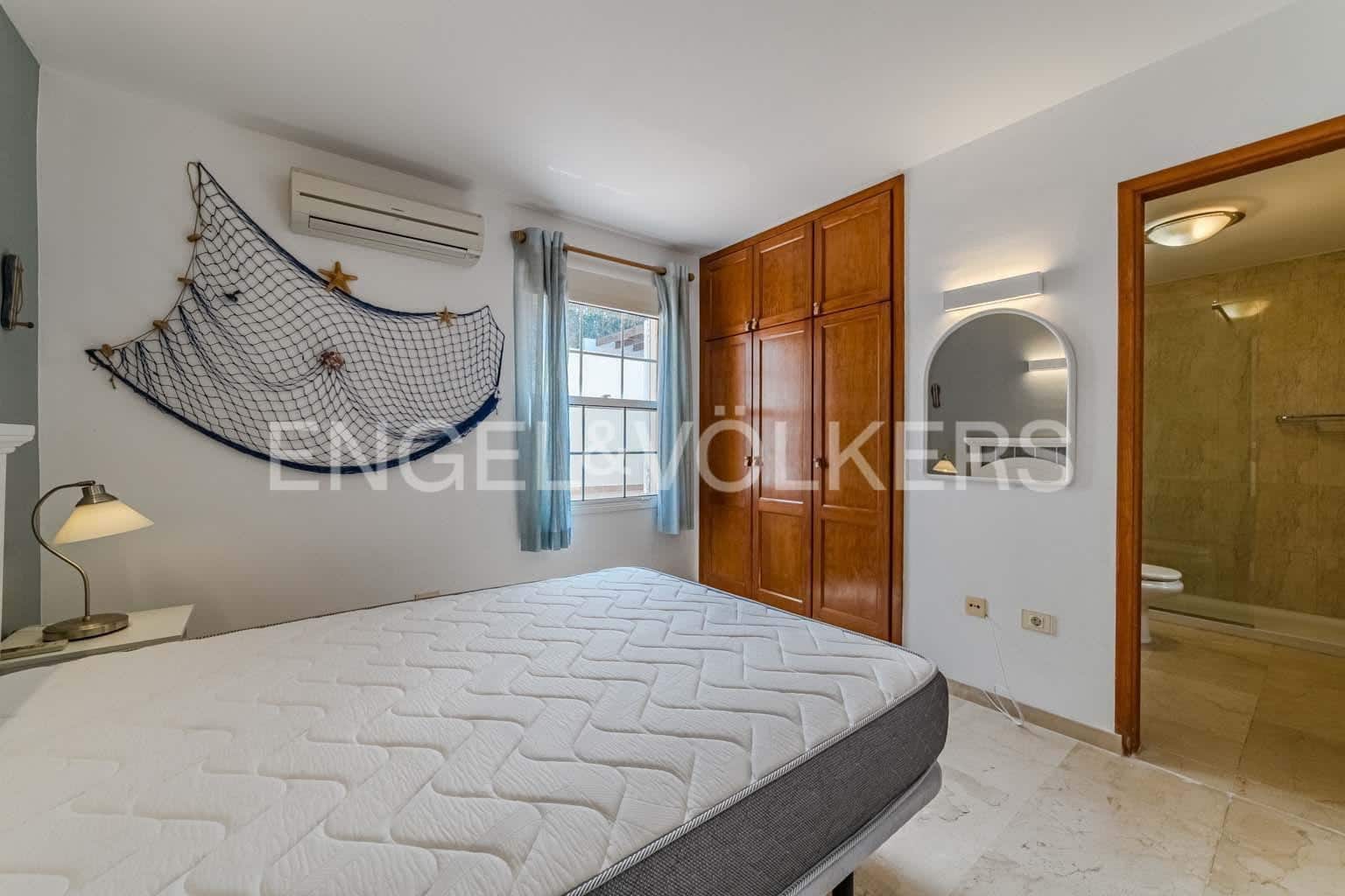 5 soveværelse Villa til salg i La Caleta med swimmingpool garage - € 2.200.000 (Ref: 9249222)