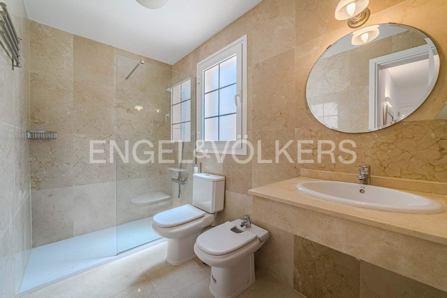 5 soveværelse Villa til salg i La Caleta med swimmingpool garage - € 2.200.000 (Ref: 9249222)