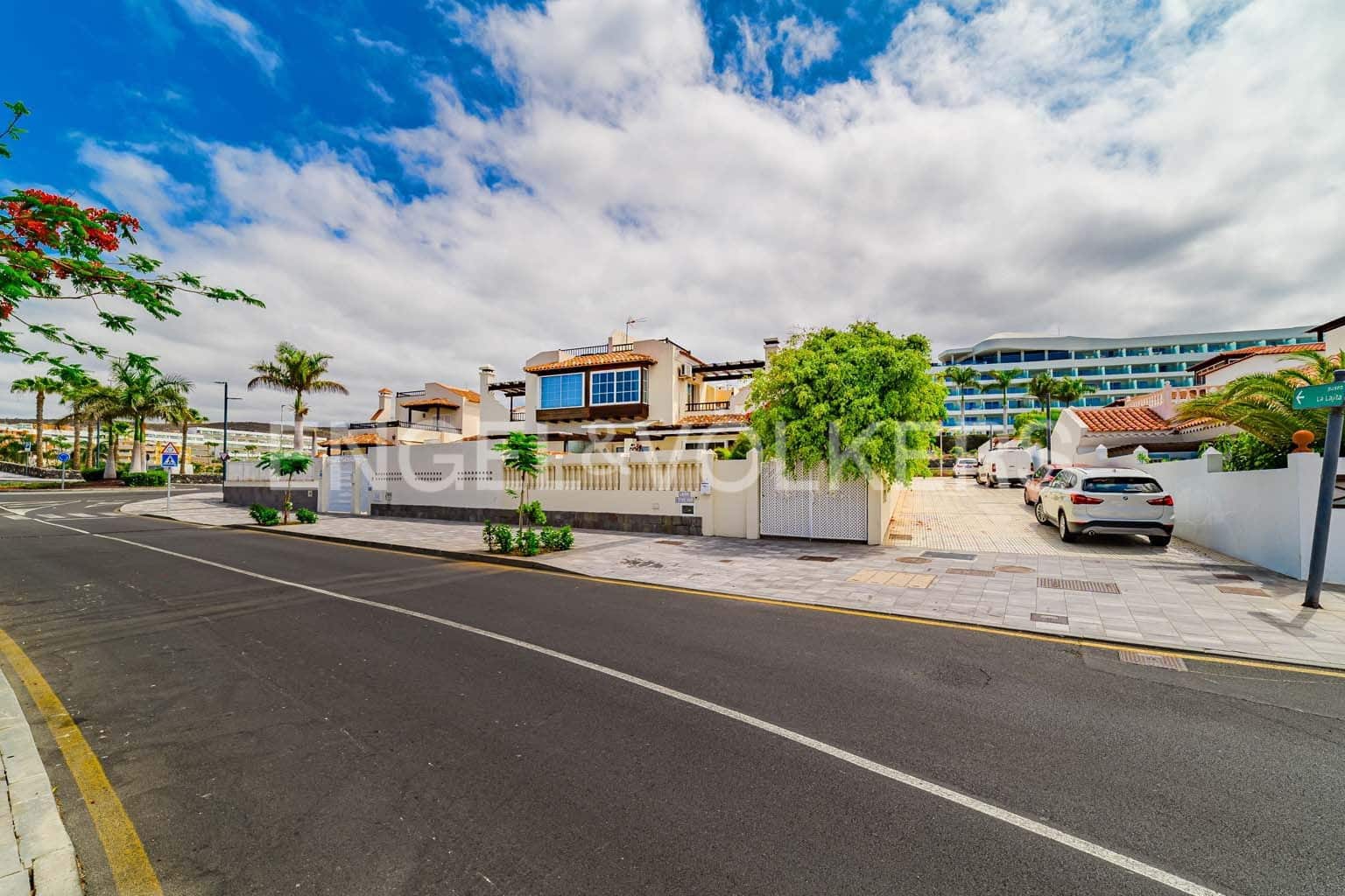 5 soveværelse Villa til salg i La Caleta med swimmingpool garage - € 2.200.000 (Ref: 9249222)