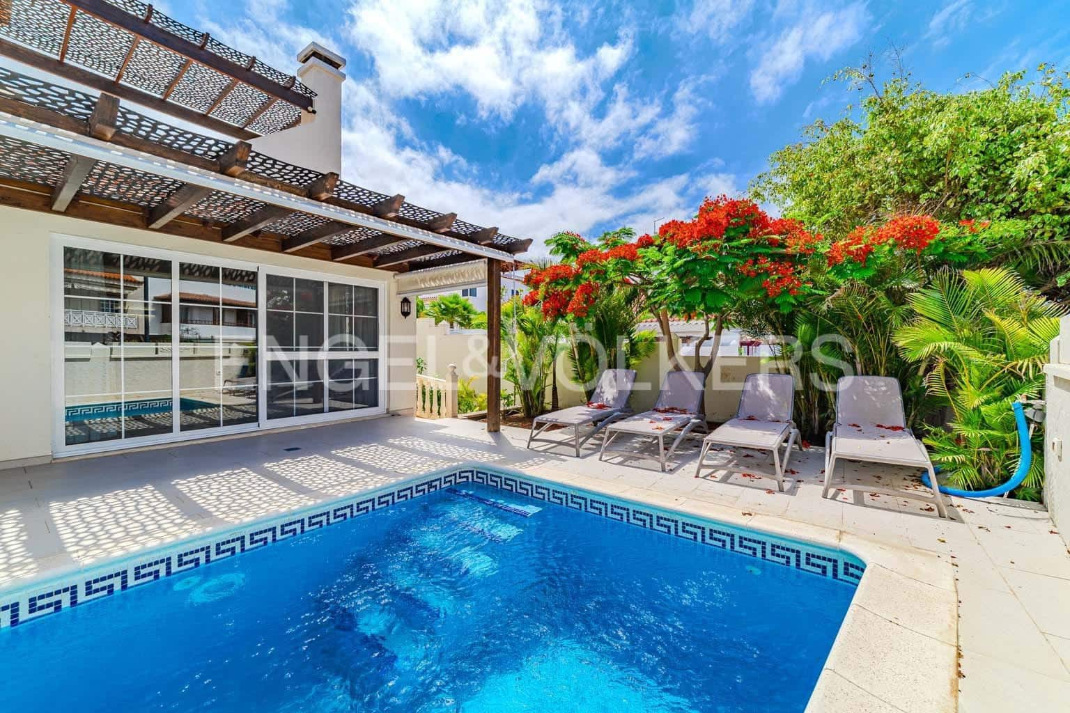 5 soveværelse Villa til salg i La Caleta med swimmingpool garage - € 2.200.000 (Ref: 9249222)