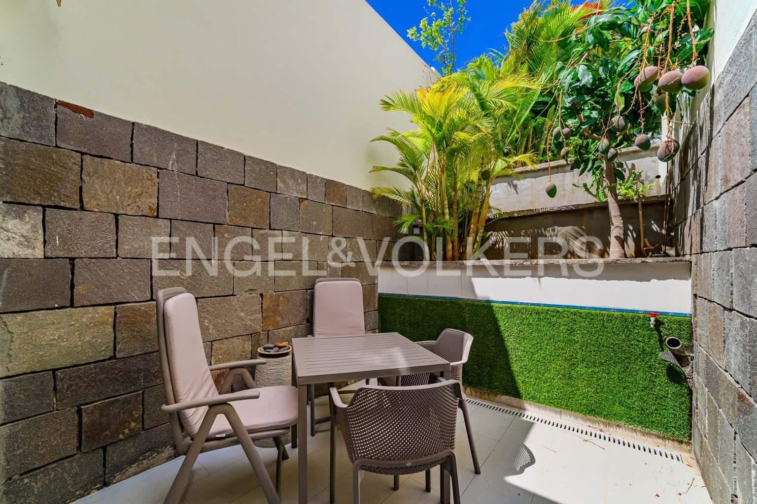 5 soveværelse Villa til salg i La Caleta med swimmingpool garage - € 2.200.000 (Ref: 9249222)