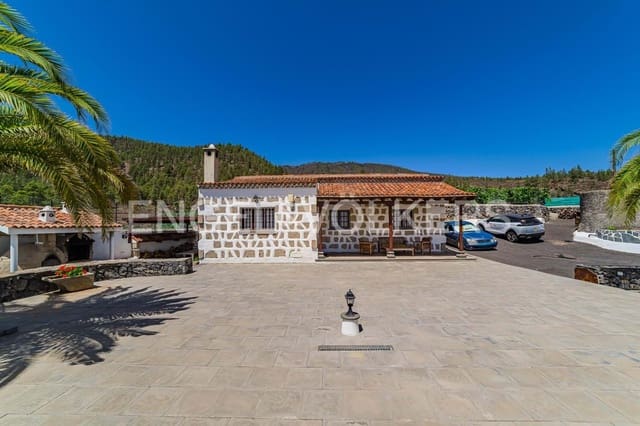 2 slaapkamer Villa te koop in Granadilla de Abona met garage - € 385.000 (Ref: 9249224)