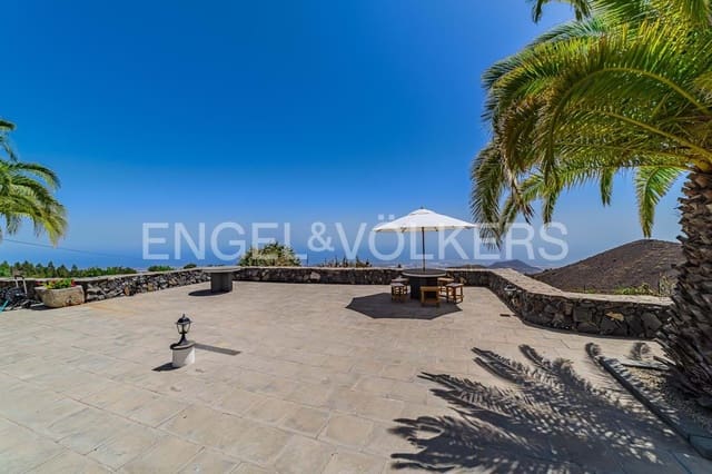 2 slaapkamer Villa te koop in Granadilla de Abona met garage - € 385.000 (Ref: 9249224)