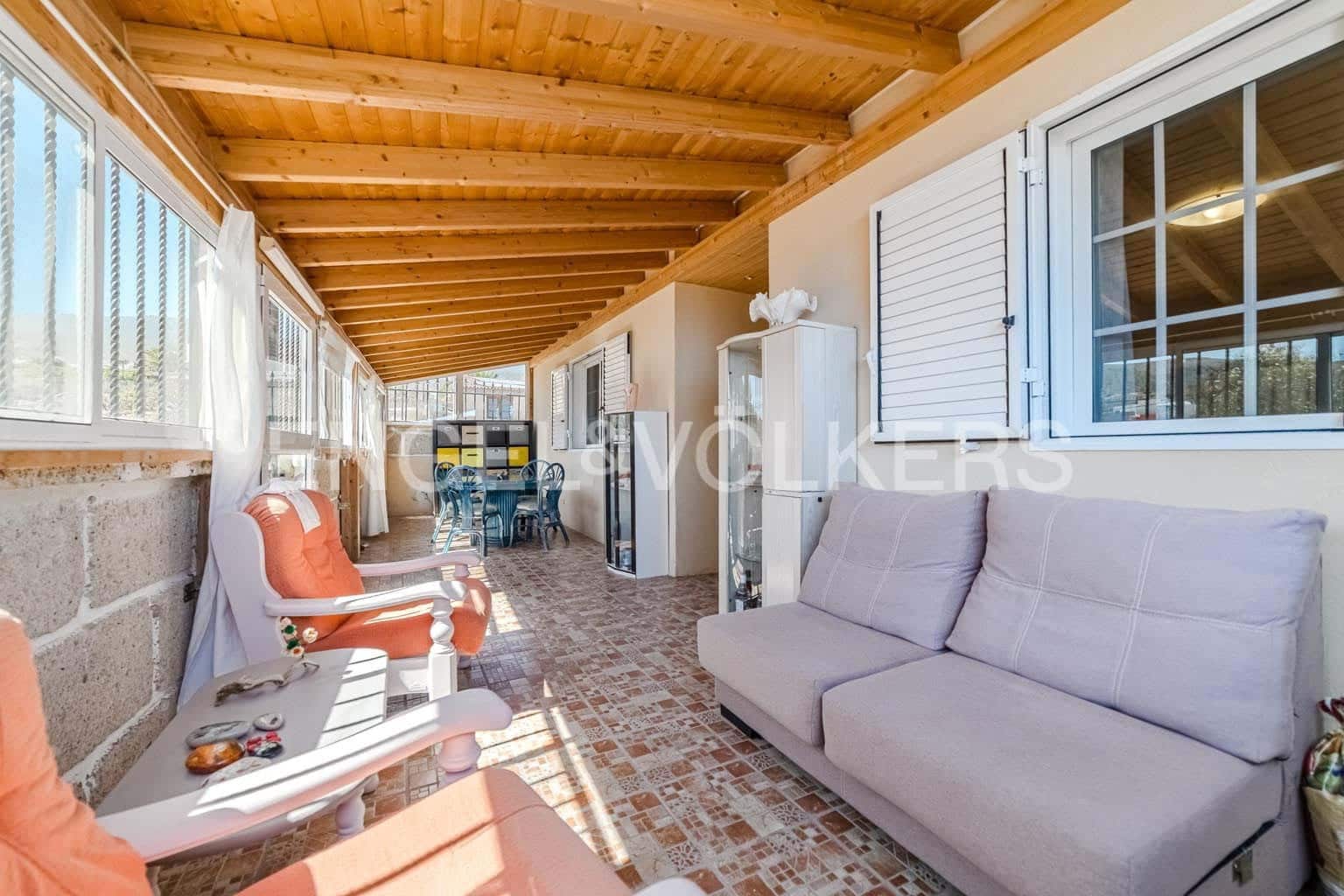 4 sypialnia Willa na sprzedaż w Granadilla de Abona z basenem - 480 000 € (Ref: 9249227)