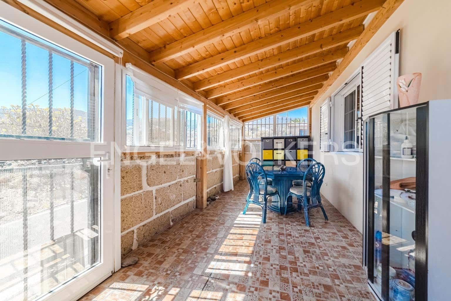 4 sypialnia Willa na sprzedaż w Granadilla de Abona z basenem - 480 000 € (Ref: 9249227)