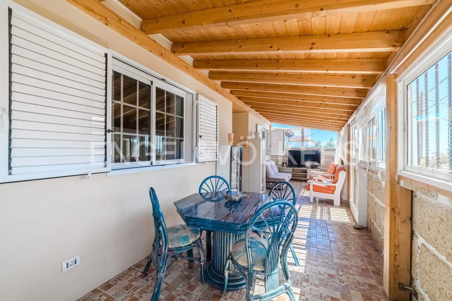 4 sypialnia Willa na sprzedaż w Granadilla de Abona z basenem - 480 000 € (Ref: 9249227)