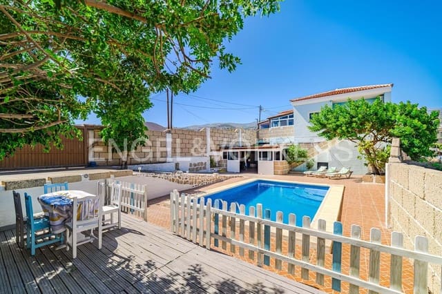 4 soverom Villa til salgs i Granadilla de Abona med svømmebasseng - € 480 000 (Ref: 9249227)