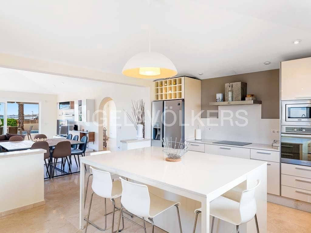 Chalet de 6 habitaciones en Palm-Mar en venta con piscina garaje - 1.290.000 € (Ref: 9249228)