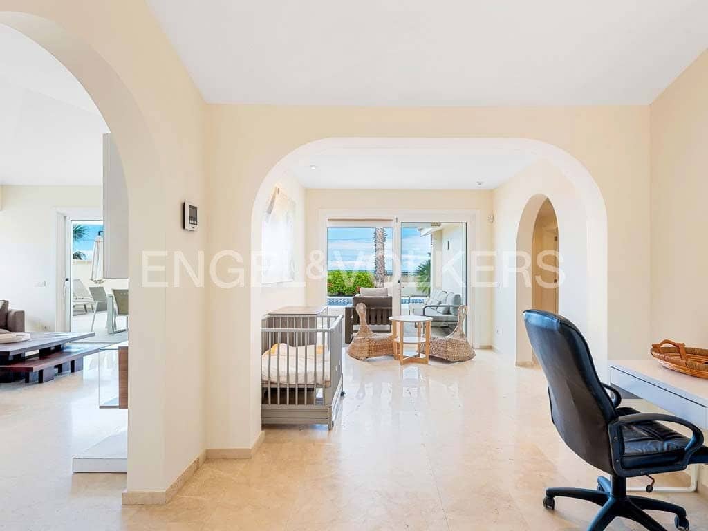 Chalet de 6 habitaciones en Palm-Mar en venta con piscina garaje - 1.290.000 € (Ref: 9249228)