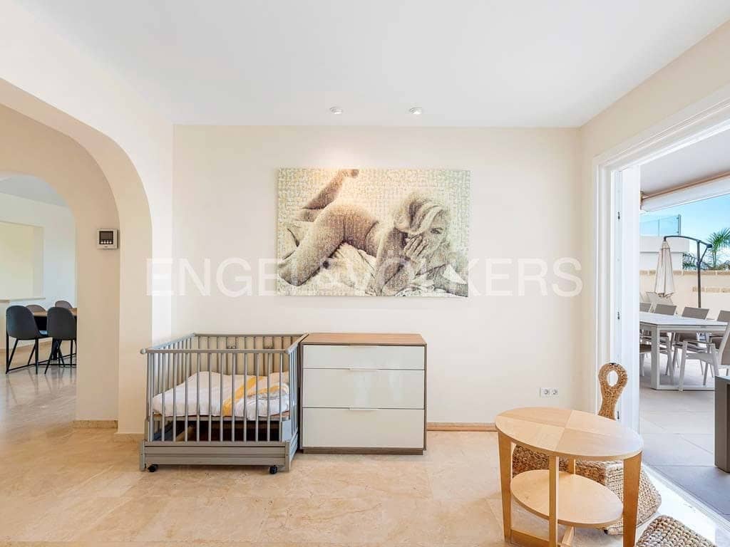 Chalet de 6 habitaciones en Palm-Mar en venta con piscina garaje - 1.290.000 € (Ref: 9249228)