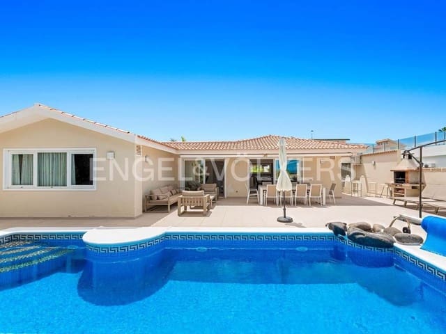 Chalet de 6 habitaciones en Palm-Mar, Arona en venta con piscina garaje - 1.290.000 € (Ref: 9249228)