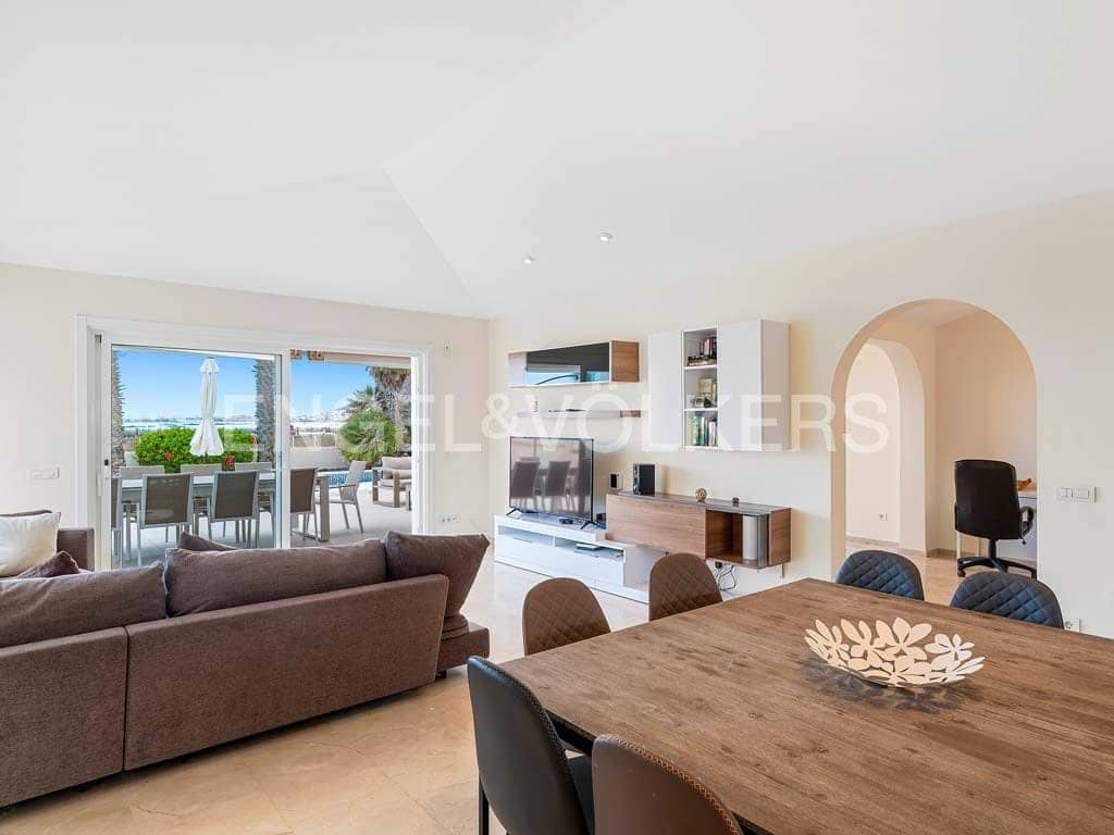 Chalet de 6 habitaciones en Palm-Mar en venta con piscina garaje - 1.290.000 € (Ref: 9249228)