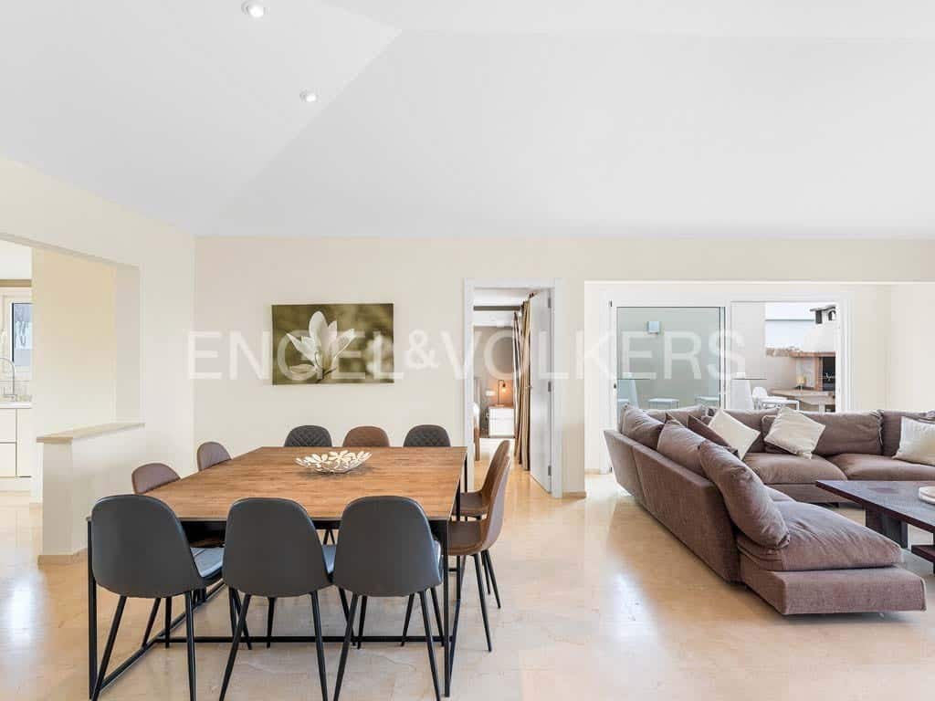 Chalet de 6 habitaciones en Palm-Mar en venta con piscina garaje - 1.290.000 € (Ref: 9249228)