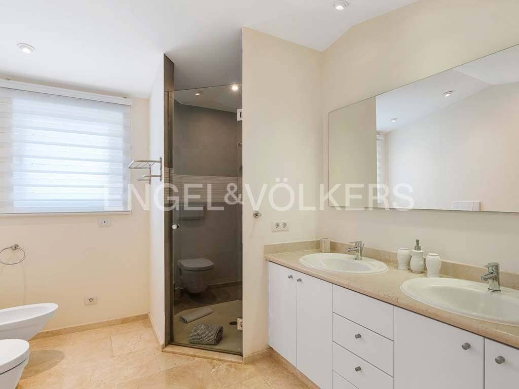 Chalet de 6 habitaciones en Palm-Mar en venta con piscina garaje - 1.290.000 € (Ref: 9249228)